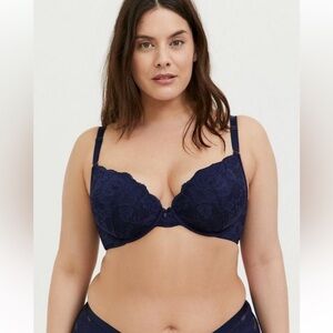 XO Plunge Push-Up Bra